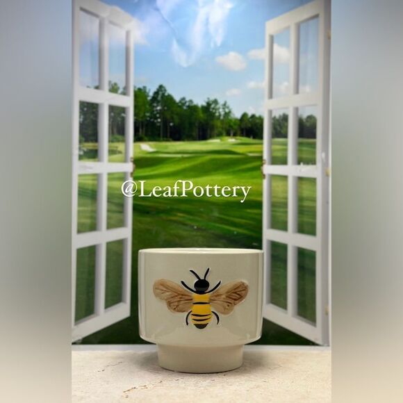 Bee Design Beige/Yellow Ceramic Planter without drainage hole - Picture 1 of 10